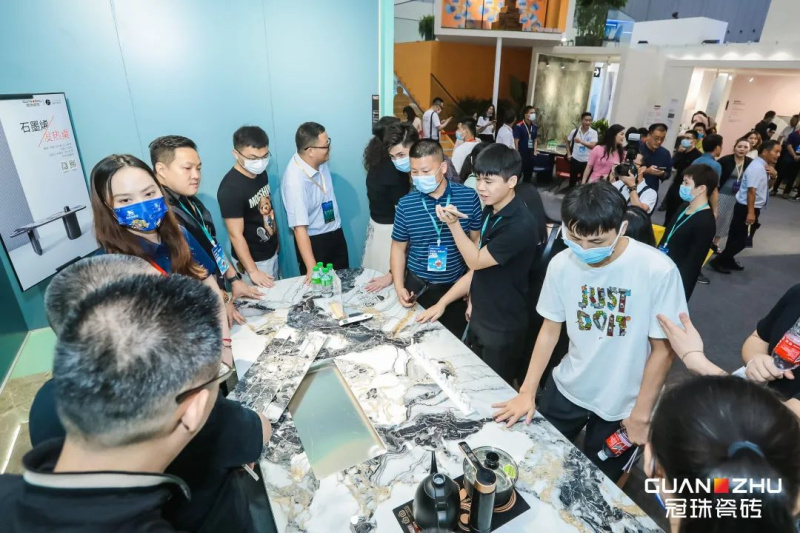 云顶国际石墨烯智控发热瓷砖获关注.jpg