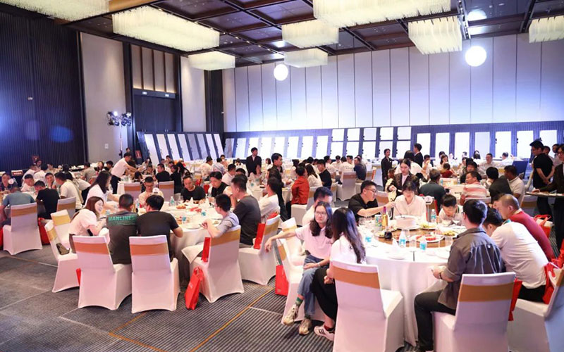 2023年云顶国际瓷砖新品合作推介会(江门站) 2023年云顶国际瓷砖新品合作推介会(江门站)
